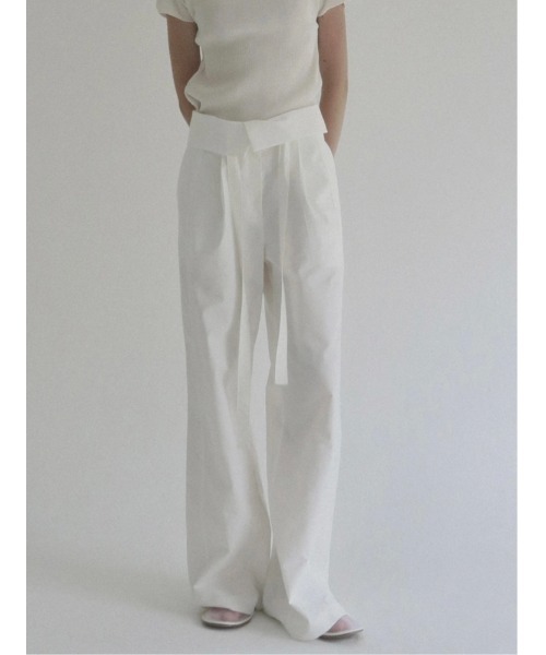 NOWNS(ナウンス)の「Claire | Belt pants(スラックス・レディース・アイボリー/ブラック・FREE)」の5枚目の写真