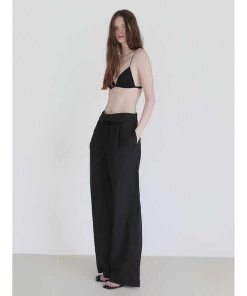 NOWNS(ナウンス)の「Claire | Belt pants(スラックス・レディース・アイボリー/ブラック・FREE)」の16枚目の写真