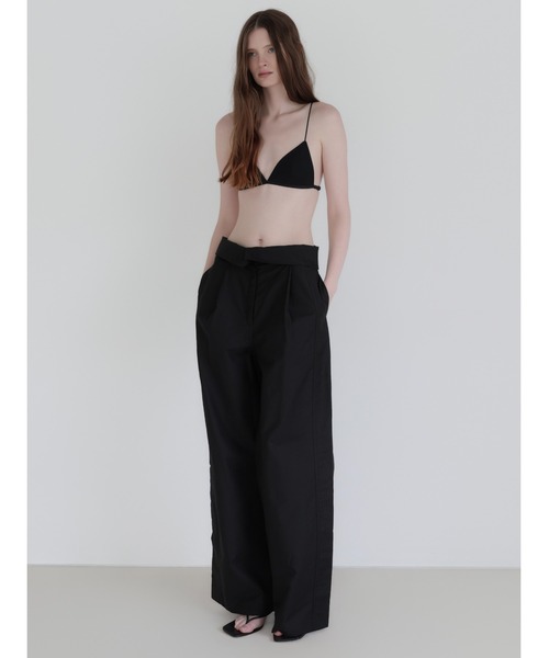 NOWNS(ナウンス)の「Claire | Belt pants(スラックス・レディース・アイボリー/ブラック・FREE)」の17枚目の写真