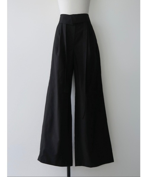 NOWNS(ナウンス)の「Claire | Belt pants(スラックス・レディース・アイボリー/ブラック・FREE)」の10枚目の写真