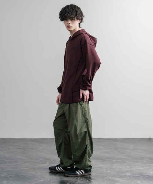 THE NORTH FACE（ザノースフェイス）の「THE NORTH FACE ザ・ノースフェイス M'S SERRA L/S HOODIE ワッフルプルオーバーパーカー（パーカー・メンズ・ブラック/グレイッシュベージュ/バーガンディー・M/L/XL）」の16枚目の写真