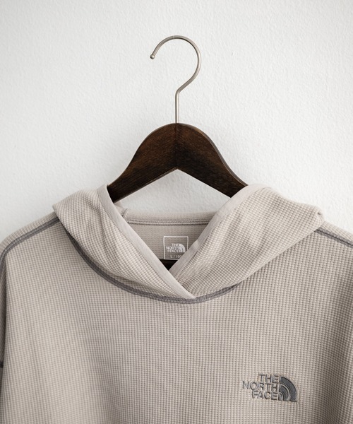 THE NORTH FACE（ザノースフェイス）の「THE NORTH FACE ザ・ノースフェイス M'S SERRA L/S HOODIE ワッフルプルオーバーパーカー（パーカー・メンズ・ブラック/グレイッシュベージュ/バーガンディー・M/L/XL）」の21枚目の写真