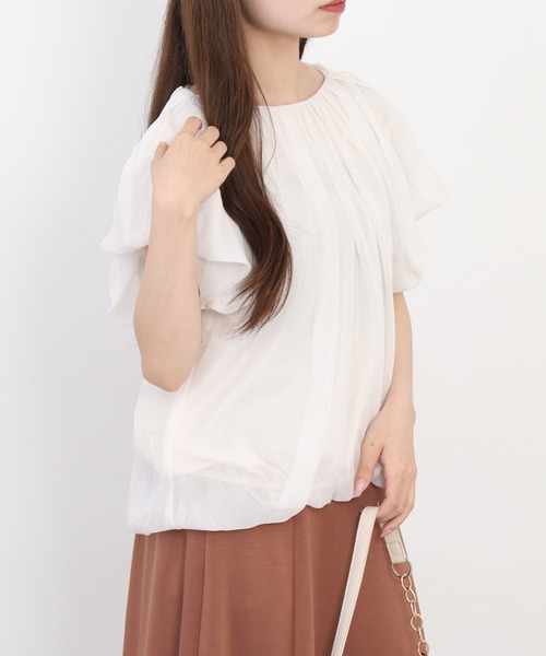 EGLANTINE（エグランティーヌ）の「EGLANTINE ギャザーネック ラメ調シフォンパフブラウス 半袖（シャツ/ブラウス・レディース・オフホワイト/ベビーピンク/ブラウン・38）」の8枚目の写真