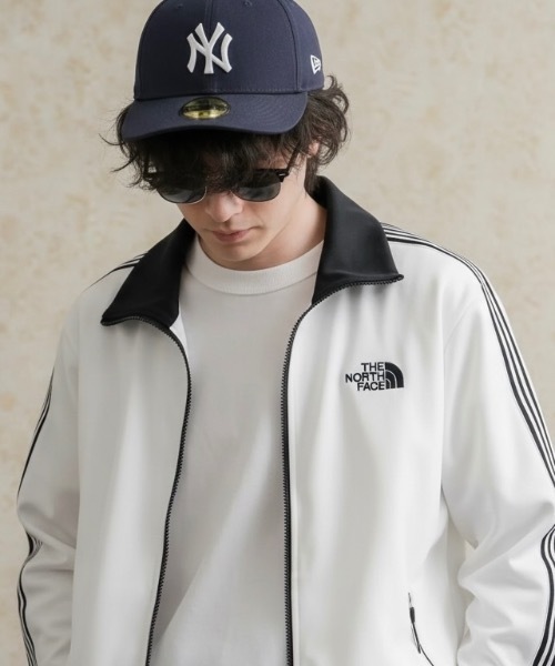 THE NORTH FACE(ザノースフェイス)の「THE NORTH FACE / TNF TRACK JACKET / NJ5JR52(ジャージ・メンズ・ブラック/オフホワイト・MEDIUM/SMALL)」の11枚目の写真