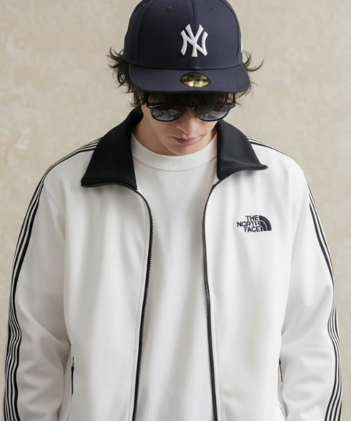 THE NORTH FACE(ザノースフェイス)の「THE NORTH FACE / TNF TRACK JACKET / NJ5JR52(ジャージ・メンズ・ブラック/オフホワイト・MEDIUM/SMALL)」の17枚目の写真