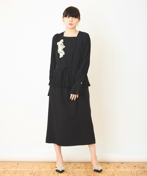Ranerrh(ラネリ)の「プリーツデザインフォーマルドレス【喪服・礼服】【入卒式・結婚式】【正喪服】【春秋冬】(ワンピース・レディース・ブラック・38)」の1枚目の写真