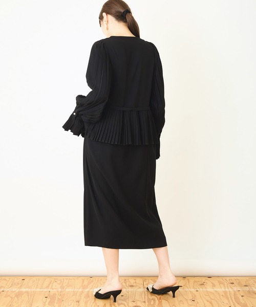 Ranerrh(ラネリ)の「プリーツデザインフォーマルドレス【喪服・礼服】【入卒式・結婚式】【正喪服】【春秋冬】(ワンピース・レディース・ブラック・38)」の6枚目の写真