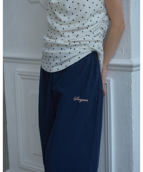 Smyeon(スミョン)の「Logo embroidered relax pajama pants/ロゴ刺繍リラックスパジャマパンツ(その他パンツ・レディース・ダークネイビー/ピンク/ブラウン・FREE)」の17枚目の写真