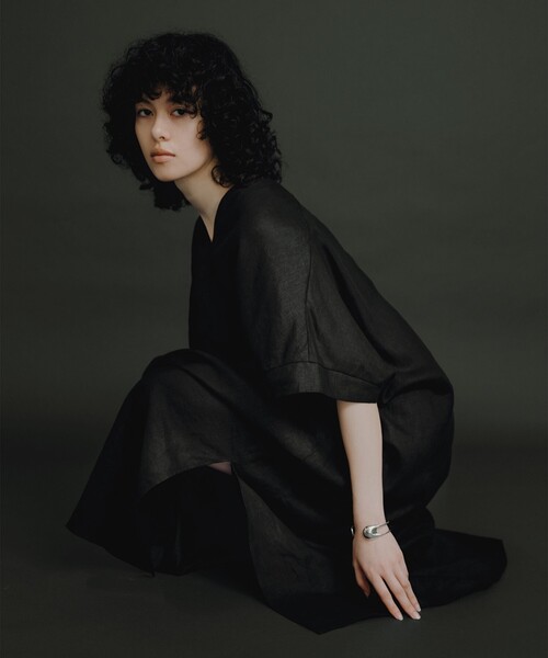 Demi-Luxe BEAMS（デミルクス ビームス）の「リネン カフタン ワンピース（ワンピース・レディース・ブラック・ONE SIZE）」の15枚目の写真