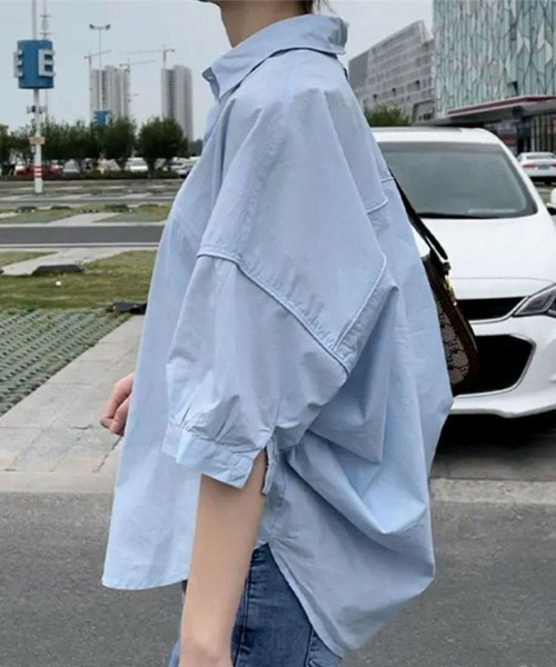 mielu(ミエル)の「ルーズシルエット半袖シャツ(シャツ/ブラウス・レディース・ブルー/ネイビー/ホワイト・LARGE/MEDIUM)」の4枚目の写真