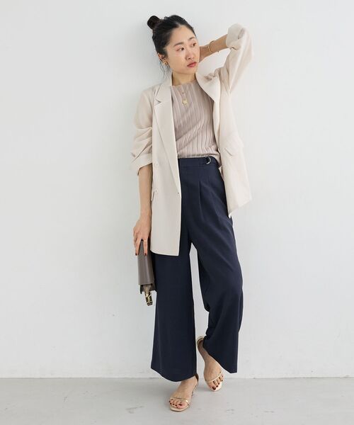 le.coeur blanc(ルクールブラン)の「【手洗い可】タンブラーブッチャータックワイドパンツ(その他パンツ・レディース・ベージュ/ネイビー/サックスブルー・38/36)」の17枚目の写真
