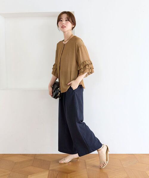 le.coeur blanc(ルクールブラン)の「【手洗い可】タンブラーブッチャータックワイドパンツ(その他パンツ・レディース・ベージュ/ネイビー/サックスブルー・38/36)」の15枚目の写真