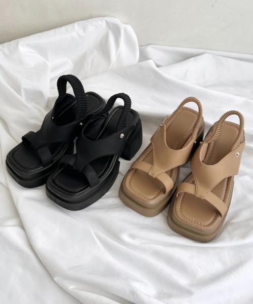 Loueme（ルエム）の「レッグカバー2WAYサンダルブーツ（サンダル・レディース・ベージュ/ブラック・23.5cm/24.5cm）」の20枚目の写真