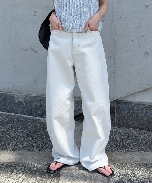 meilmada（メイルマダ）の「サイド切替カラーデニムパンツ（デニムパンツ・レディース・ライトグレー/ピンク・SMALL/MEDIUM/LARGE）」の2枚目の写真