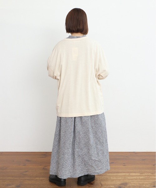 PAR ICI(パーリッシィ)の「製品染め ガーゼ裏毛BIGプルオーバー(Tシャツ/カットソー・レディース・オレンジ/アイボリー/グレー・FREE)」の13枚目の写真