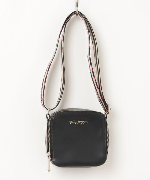 【未使用タグ付き】  ショルダーバッグ　トミー ブランド古着】ショルダーバッグ（ショルダーバッグ）｜TOMMY HILFIGER