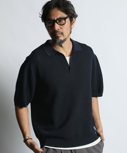 The DUFFER of ST.GEORGE（ザダファーオブセントジョージ）の「BCI COTTON MESH KNIT SKIPPER POLO：メッシュニット スキッパーポロ / ドライタッチ / 軽量 / サマーニット（ポロシャツ・メンズ・ブラック/キナリ/ネイビー・X-LARGE/LARGE/MEDIUM）」の8枚目の写真