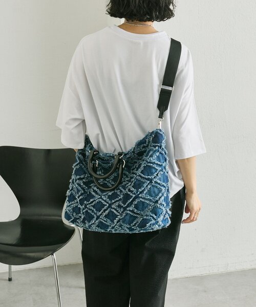 ear PAPILLONNER(イアパピヨネ)の「2WAYシャギートートバッグ《A4サイズ対応》(トートバッグ・レディース・ホワイト/ブルー・FREE)」の22枚目の写真