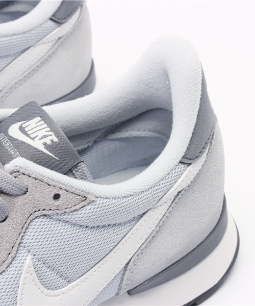 OUTLET(アウトレット)の「【'PalinkA】Nike/インターナショナリスト(スニーカー・レディース・レッド/グレー・23.5/22.5/24)」の8枚目の写真