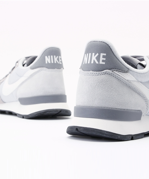 OUTLET(アウトレット)の「【'PalinkA】Nike/インターナショナリスト(スニーカー・レディース・レッド/グレー・23.5/22.5/24)」の9枚目の写真