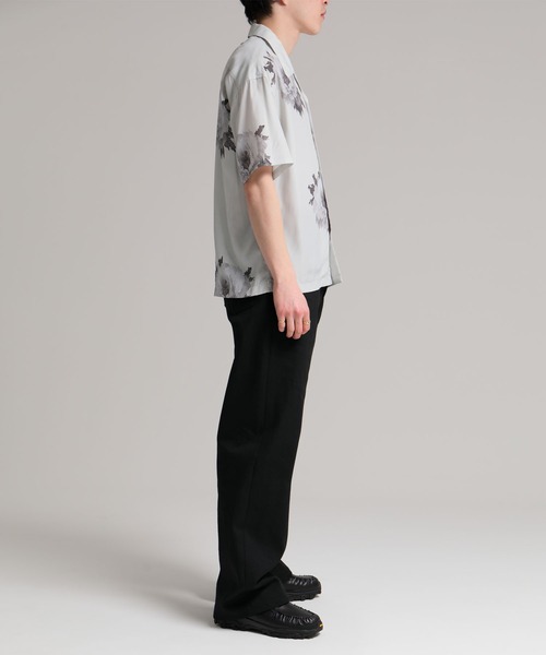DELUXE(デラックス)の「DELUXE x Kosuke Kawamura Flower Shirts(シャツ/ブラウス・メンズ・ホワイト/ブラック・MEDIUM/SMALL/LARGE)」の12枚目の写真