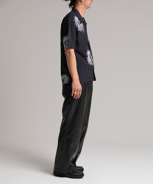 DELUXE(デラックス)の「DELUXE x Kosuke Kawamura Flower Shirts(シャツ/ブラウス・メンズ・ホワイト/ブラック・MEDIUM/SMALL/LARGE)」の16枚目の写真