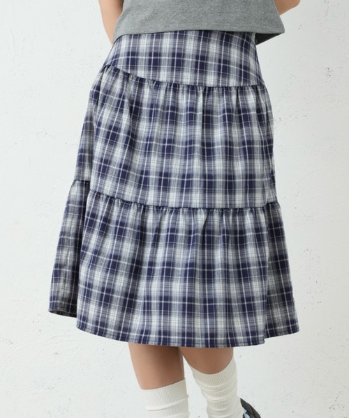 FCMM(エフシーエムエム)の「CHECK SKIRT/チェックスカート(スカート・レディース・ダークブルー/ブラウン/ネイビー・MEDIUM/SMALL)」の1枚目の写真