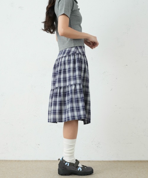 FCMM(エフシーエムエム)の「CHECK SKIRT/チェックスカート(スカート・レディース・ダークブルー/ブラウン/ネイビー・MEDIUM/SMALL)」の18枚目の写真