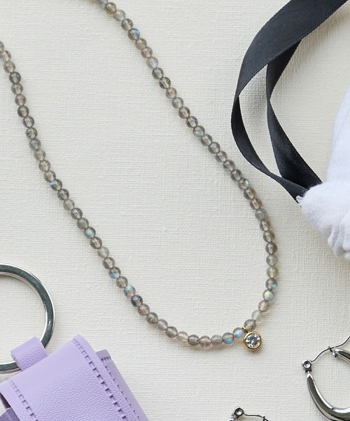 Phoebe(フィービィー)の「【金属アレルギー対応】ウィスパーストーンネックレス 天然石/ビーズネックレス/ステンレス/全長40cm(ネックレス・レディース・ピンク/ブルー/グレー・FREE)」の2枚目の写真