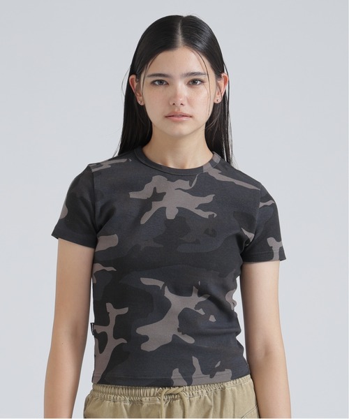 AVIREX（アヴィレックス）の「《WEB限定/DAILY/デイリー/WOMAN》 RIB CAMO S/S CREW NECK T-SHIRT（Tシャツ/カットソー・レディース・グレー系カモフラージュ/グリーン系カモフラージュ・M/S）」の19枚目の写真