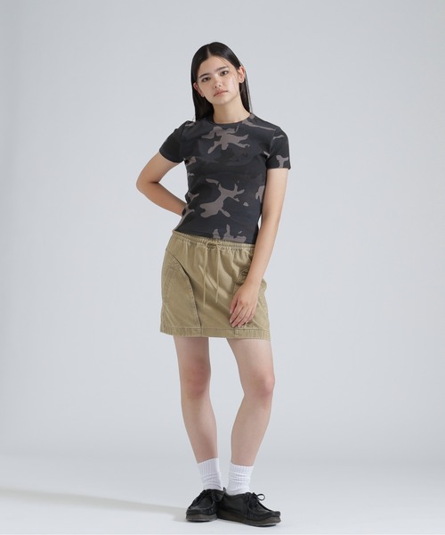 AVIREX（アヴィレックス）の「《WEB限定/DAILY/デイリー/WOMAN》 RIB CAMO S/S CREW NECK T-SHIRT（Tシャツ/カットソー・レディース・グレー系カモフラージュ/グリーン系カモフラージュ・M/S）」の17枚目の写真