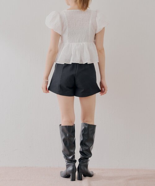 Chico（チコ）の「金ボタンコンパクトショートパンツ（その他パンツ・レディース・ブラウン/ベージュ/ブラック・SMALL/MEDIUM）」の22枚目の写真