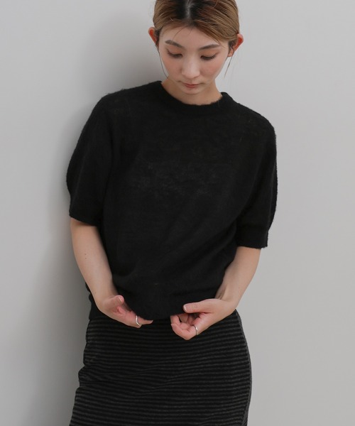 select MOCA(セレクトモカ)の「エアリーニットハーフスリーブトップス(ニット/セーター・レディース・ベージュ/グレー/ブラック/アイボリー・FREE)」の2枚目の写真