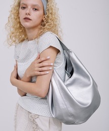 ANCHAPT（アンチャプト）の「ラウンドフォルムA4トート / A4サイズ対応 /（トートバッグ）」