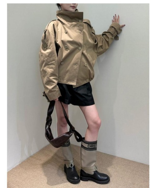 Ritzy（リッツィー）の「ショート丈トレンチジャケット（トレンチコート・レディース・カーキ・M/S/L）」の14枚目の写真