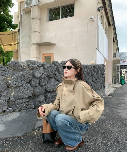 Ritzy（リッツィー）の「ショート丈トレンチジャケット（トレンチコート・レディース・カーキ・M/S/L）」の8枚目の写真