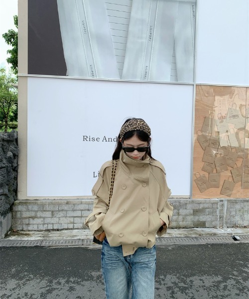 Ritzy（リッツィー）の「ショート丈トレンチジャケット（トレンチコート・レディース・カーキ・M/S/L）」の10枚目の写真
