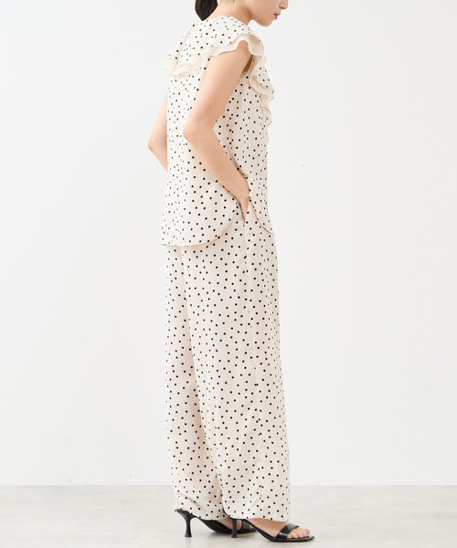 Tiara(ティアラ)の「ドットイージーパンツ(セットアップ可)(その他パンツ・レディース・ホワイト/ブラック・2/3)」の18枚目の写真