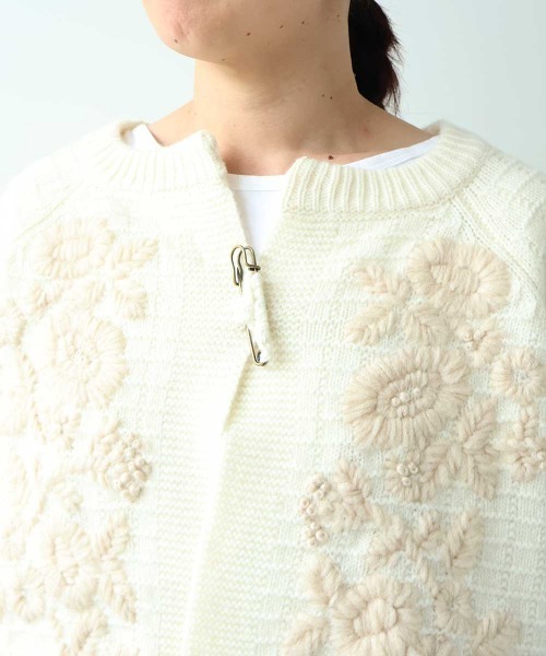 yuni（ユニ　）の「Wool Hand Embroidery cardigan（カーディガン/ボレロ・レディース・オフホワイト/チャコールグレー・FREE）」の19枚目の写真
