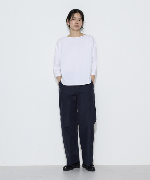 COMME CA Wardrobe(コムサワードローブ)の「〔 +サイズ 〕 トリコット ボートネックプルオーバー(Tシャツ/カットソー・レディース・ホワイト/グリーン/ネイビー・13号)」の4枚目の写真