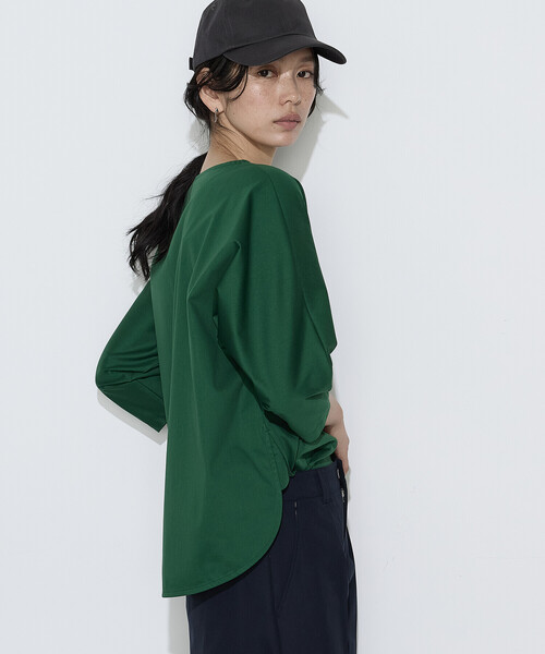 COMME CA Wardrobe(コムサワードローブ)の「〔 +サイズ 〕 トリコット ボートネックプルオーバー(Tシャツ/カットソー・レディース・ホワイト/グリーン/ネイビー・13号)」の19枚目の写真