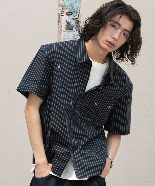 WEGO(ウィゴー)の「WEGO/マルチボタンストライプシャツ(シャツ/ブラウス・メンズ・ブラック/ブルー・MEDIUM/LARGE)」の20枚目の写真