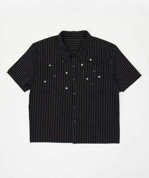 WEGO(ウィゴー)の「WEGO/マルチボタンストライプシャツ(シャツ/ブラウス・メンズ・ブラック/ブルー・MEDIUM/LARGE)」の4枚目の写真