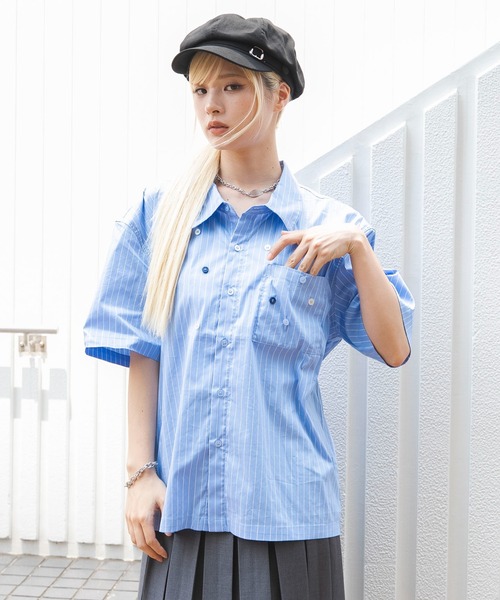 WEGO(ウィゴー)の「WEGO/マルチボタンストライプシャツ(シャツ/ブラウス・メンズ・ブラック/ブルー・MEDIUM/LARGE)」の1枚目の写真