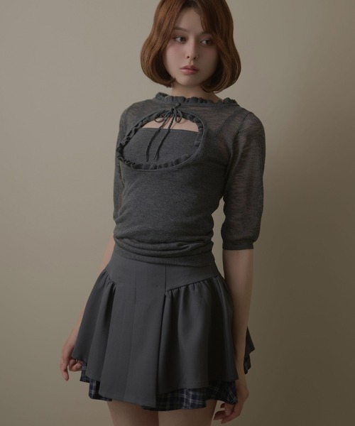 M DOLLY(エムドリー)の「*M DOLLY original* Cutout felicie sheer tops / カットアウトフェリシーシアートップス(ニット/セーター・レディース・ベージュ/グレー・FREE)」の10枚目の写真