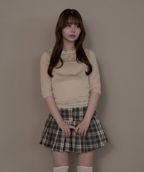 M DOLLY(エムドリー)の「*M DOLLY original* Cutout felicie sheer tops / カットアウトフェリシーシアートップス(ニット/セーター・レディース・ベージュ/グレー・FREE)」の14枚目の写真