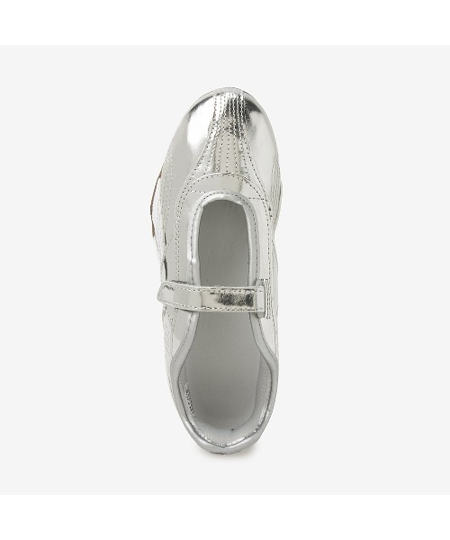 Reebok(リーボック)の「ウルトラ ロー メリージェーン / ULTRA LO MARY JANE(スニーカー・レディース・シルバー・22.5cm/24.5cm/23.5cm/23.0cm/22.0cm/26.0cm/25.5cm/25.0cm/24.0cm)」の8枚目の写真
