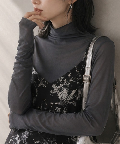 itto...(イット)の「パワーメッシュボトルネックロングTシャツ(Tシャツ/カットソー・レディース・オフホワイト/ダークグレー/ブラック・M)」の1枚目の写真