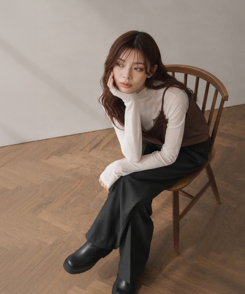 itto...(イット)の「パワーメッシュボトルネックロングTシャツ(Tシャツ/カットソー・レディース・オフホワイト/ダークグレー/ブラック・M)」の7枚目の写真
