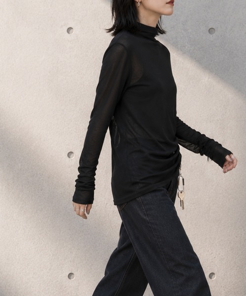 itto...(イット)の「パワーメッシュボトルネックロングTシャツ(Tシャツ/カットソー・レディース・オフホワイト/ダークグレー/ブラック・M)」の17枚目の写真